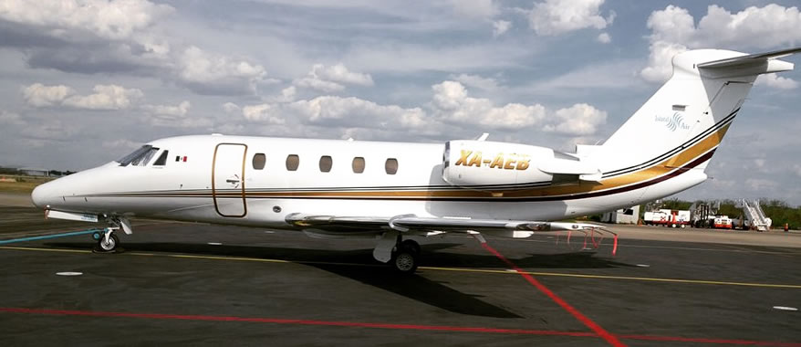 Avión Cessna 650, Renta de Aviones en Mérida | Cancun Airplane Tours