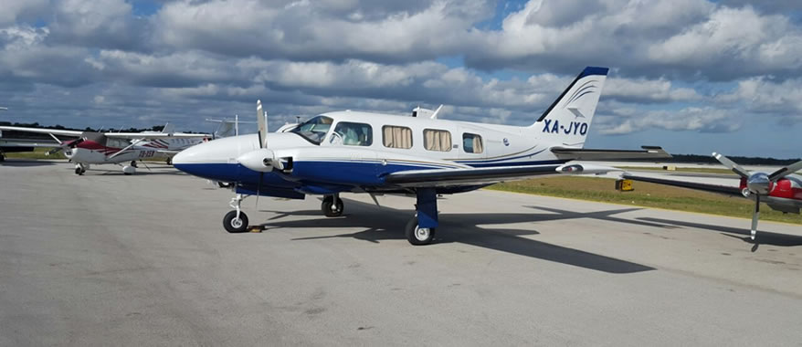 Navajo, Arplane Rental Cancun