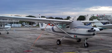 Cessna 182, Airplane Rental Playa del Carmen