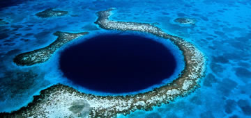 Panoramic Tour to the Blue Hole of Belize, Airplane Tour from Mahahual 